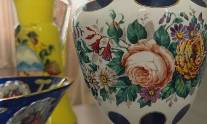 фрагменты экспозиции "Художественная коллекция. Дар актрисы Екатерины Мазуровой"