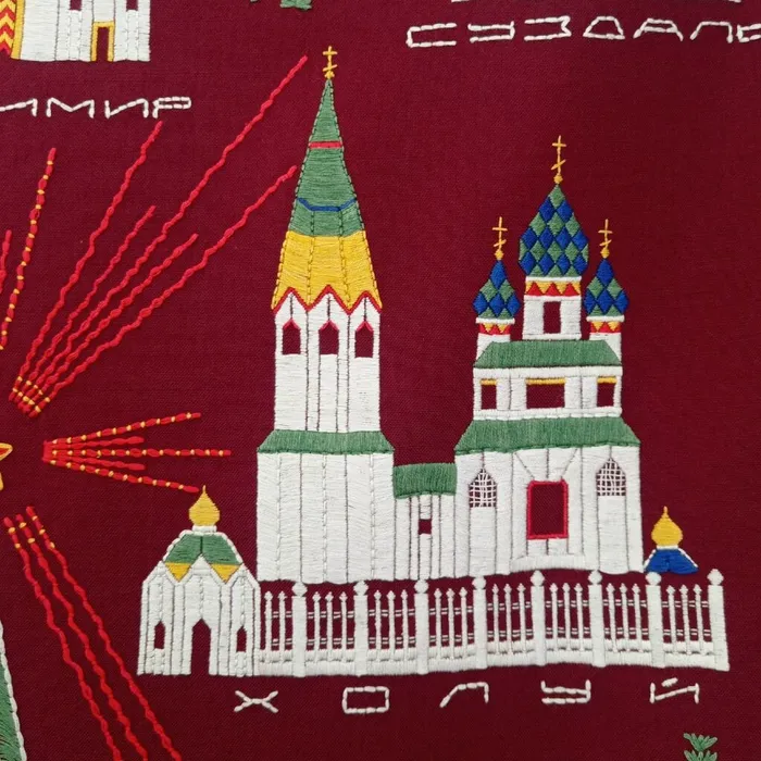 Выставка «Хо́́луй. Сохраняя традиции»0+